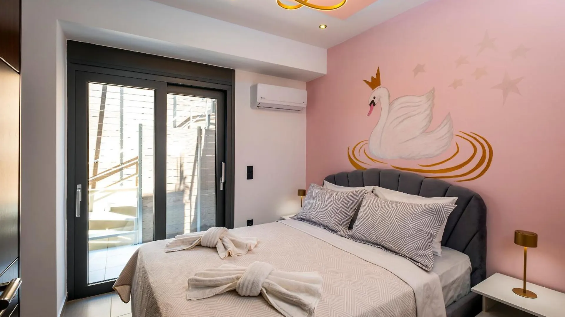 Delight Luxury Residences - Souda